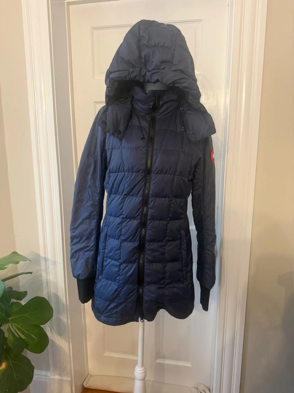Canada Goose Navy Ellison Hooded Packable Puffer Jacket - Picture 5 of 13
